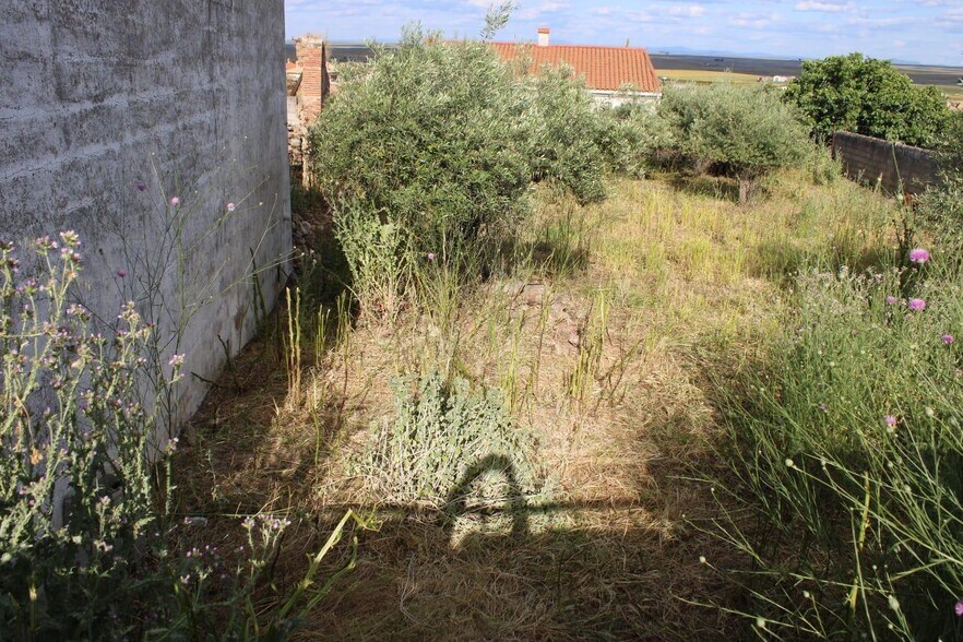 Terrain dans Sierra de Fuentes, Cáceres à vendre - Photo principale – Image 3 sur 9