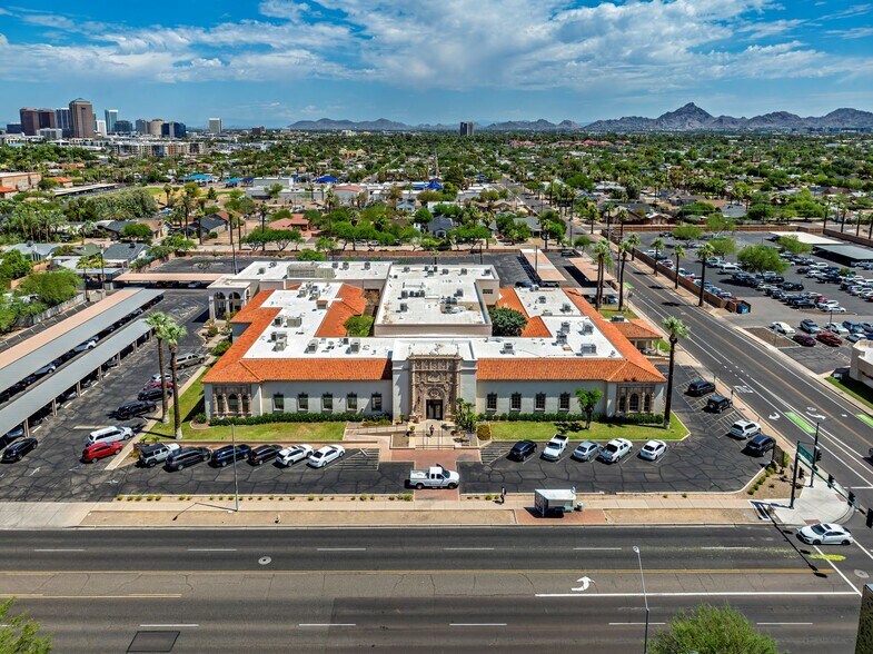 926 E McDowell Rd, Phoenix, AZ à louer - Photo principale – Image 1 sur 22