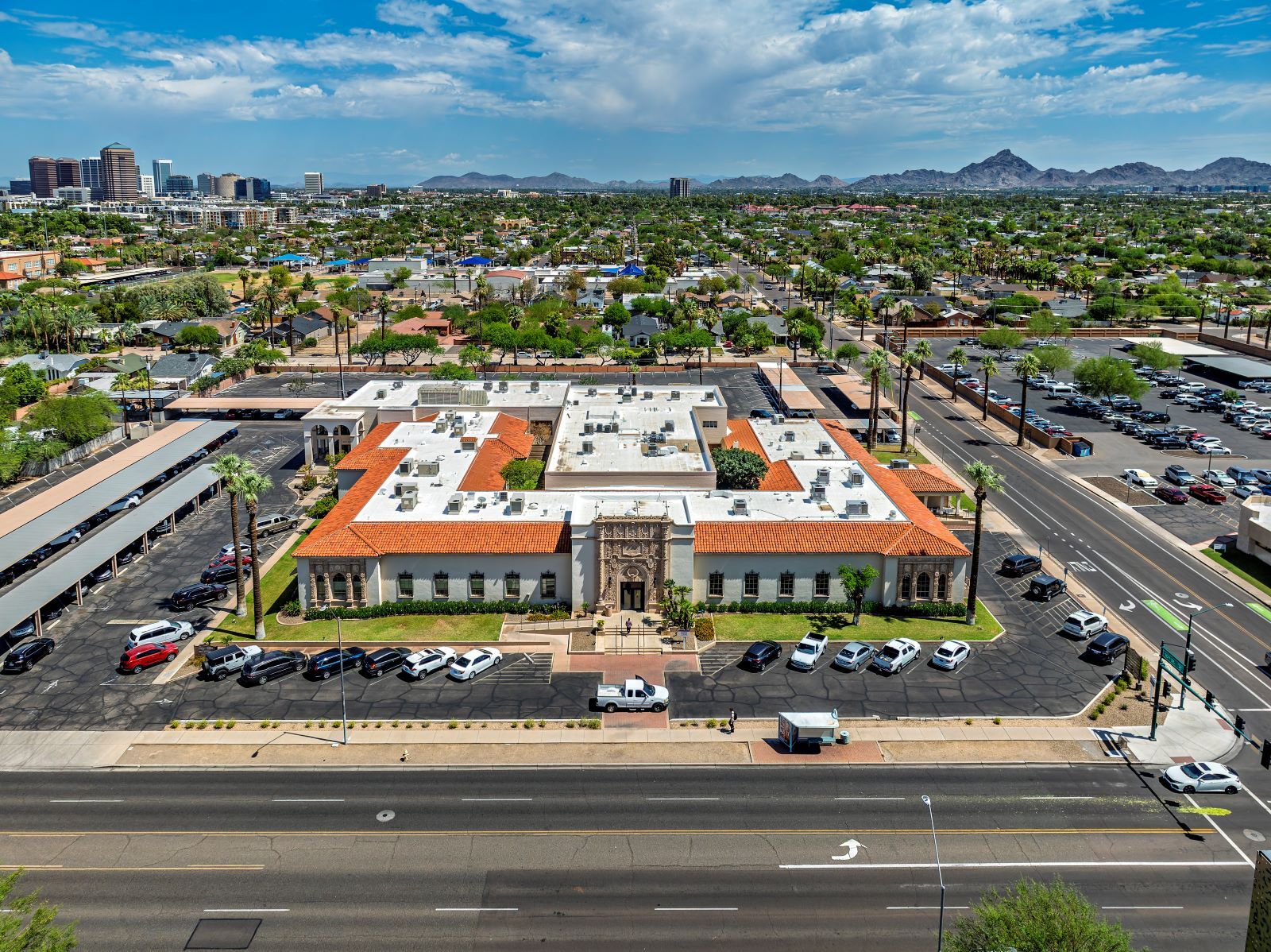 926 E McDowell Rd, Phoenix, AZ à louer Photo principale– Image 1 sur 23