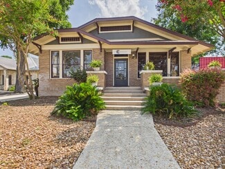 Plus de détails pour 524 S Seguin Ave, New Braunfels, TX - Bureau à louer