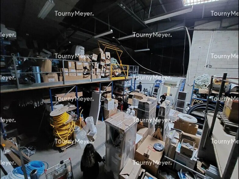 Local d’activités dans Toulouse à louer - Photo de l’immeuble – Image 2 sur 5