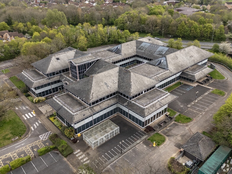 Whitehill Way, Swindon à louer - Aérien – Image 3 sur 5