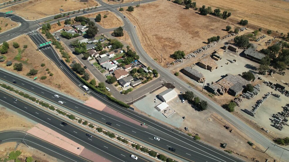 Boessow Rd, Galt, CA à vendre - Vidéo sur l’annonce professionnelle – Image 2 sur 18