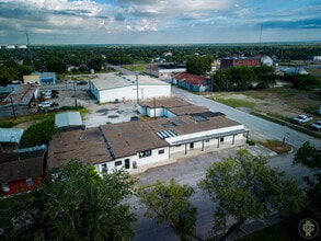 200 Bowie St, George West, TX - VUE AÉRIENNE vue de carte - Image1