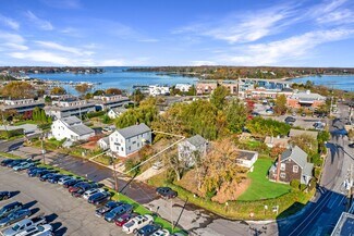 Plus de détails pour 12 Rose St, Sag Harbor, NY - Bureau à vendre