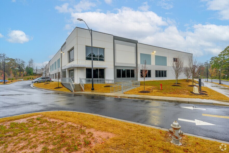 Chamblee Tucker Rd, Chamblee, GA à louer - Photo de l’immeuble – Image 3 sur 22