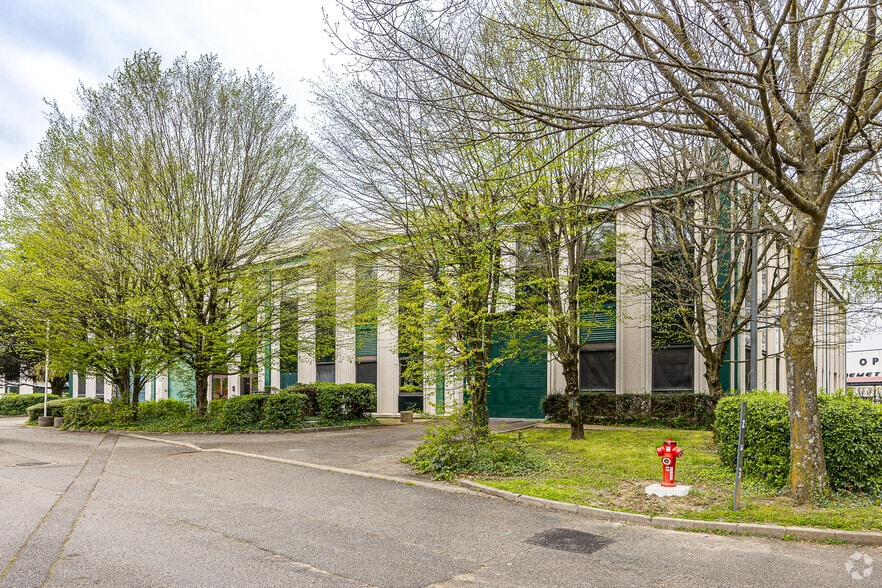 Bureau dans Limonest à louer - Photo de l’immeuble – Image 2 sur 7