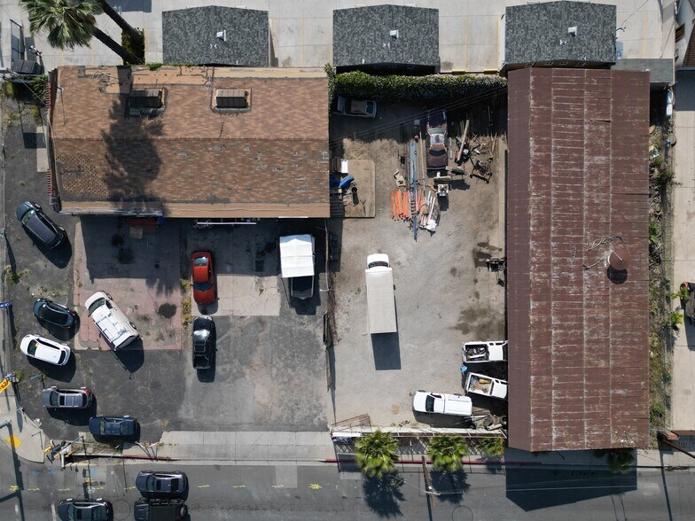 1516 W Foothill Blvd, Rialto, CA à louer - Photo de l’immeuble – Image 3 sur 5
