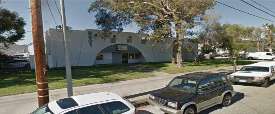 9301 Laurel Canyon Blvd, Arleta, CA à louer - Photo de l’immeuble – Image 2 sur 4
