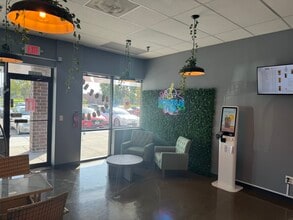 13540-13670 Weaver Lake Rd, Maple Grove, MN à louer Photo de l’immeuble– Image 1 sur 5