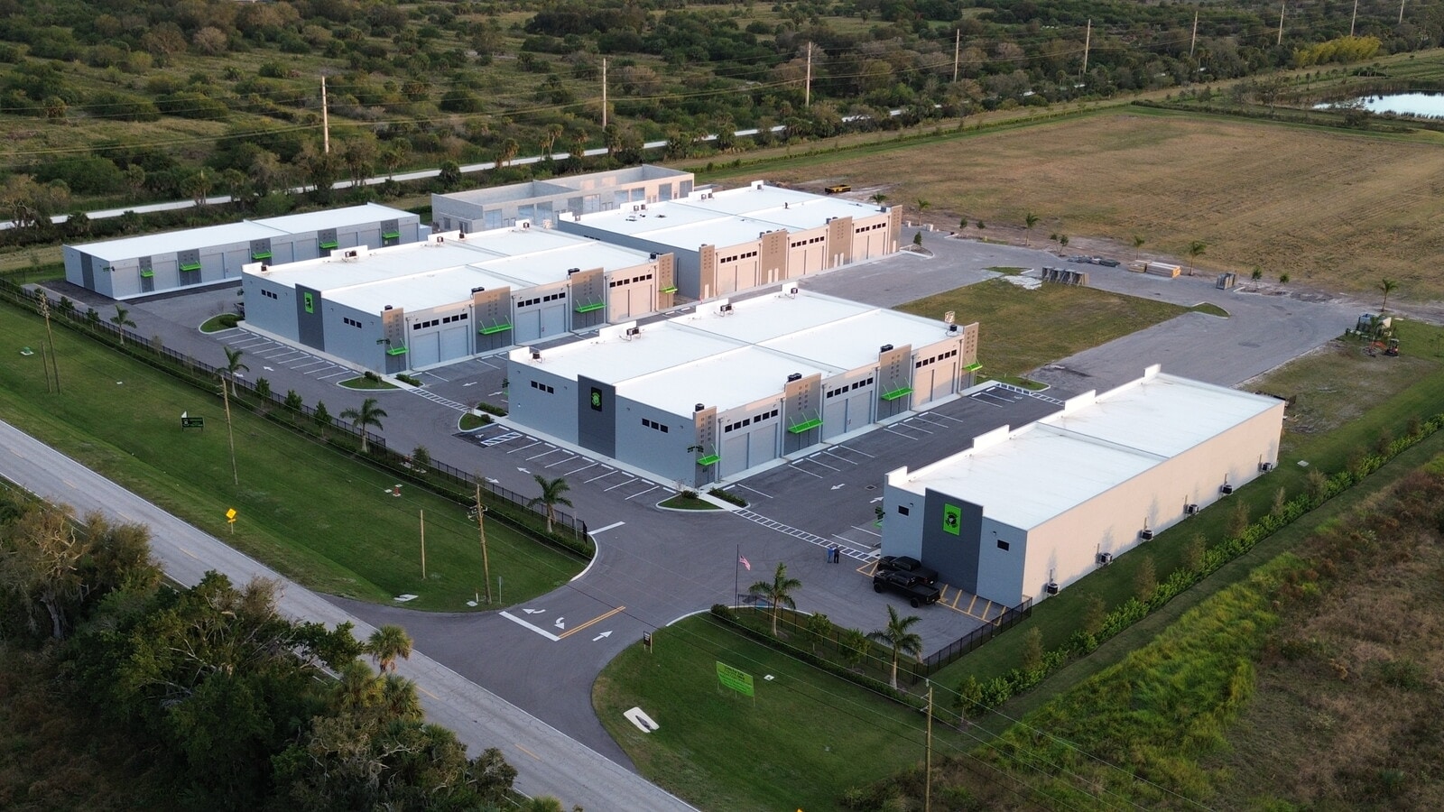 6509 St Lucie Blvd, Fort Pierce, FL 34946 - Lot Bldg 7 #2 - - Photo intérieure - Image 2 of 2