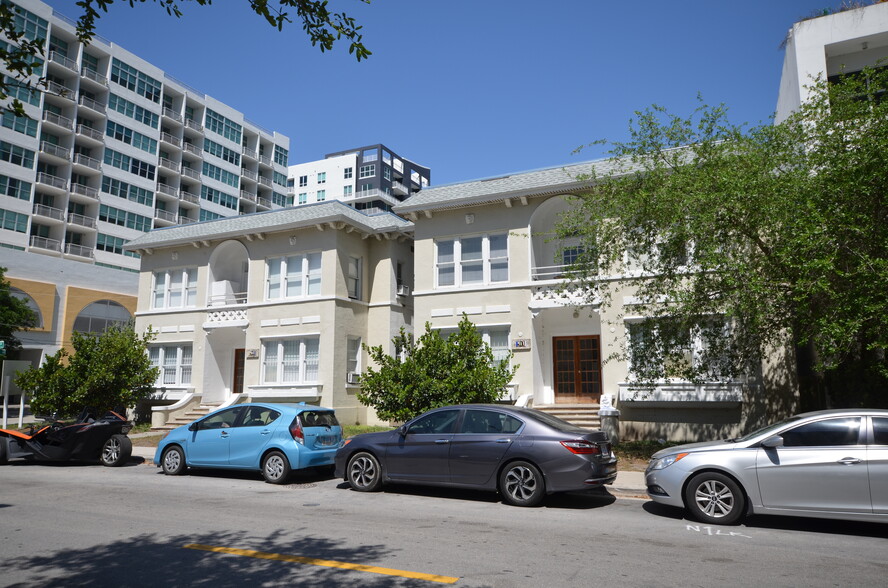 401-411 NE 22nd St, Miami, FL à vendre - Photo de l’immeuble – Image 2 sur 11