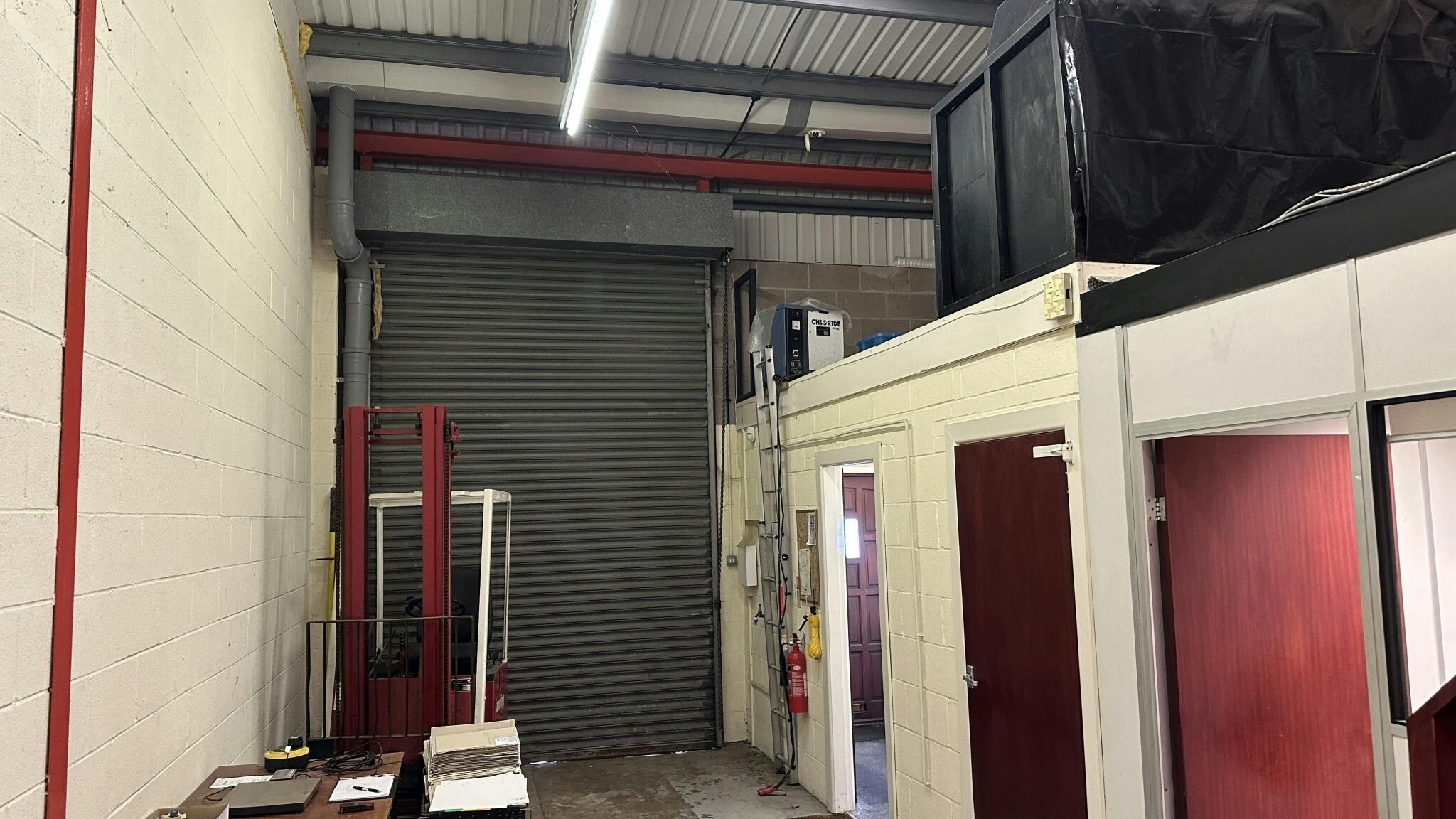 Hawkes Dr, Warwick à louer Photo intérieure– Image 1 sur 3