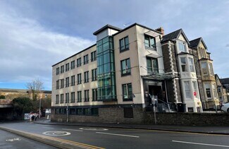 Plus de détails pour Sterling Dr, Llantrisant - Industriel/Logistique à louer
