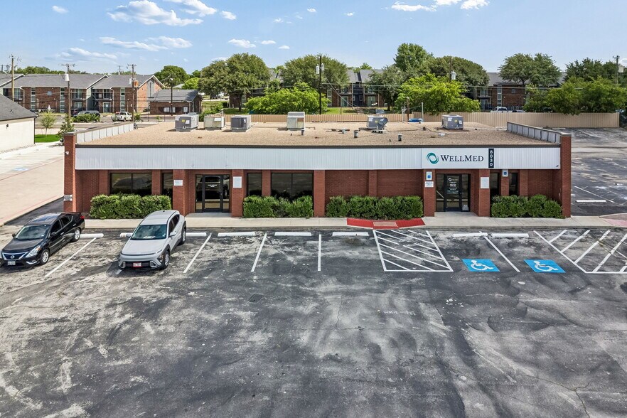 8030 Camp Bowie West Blvd, Fort Worth, TX à vendre - Photo de l’immeuble – Image 2 sur 14