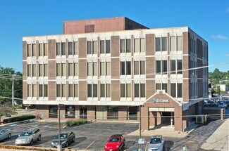 Plus de détails pour 330 S Naperville Rd, Wheaton, IL - Bureau à louer