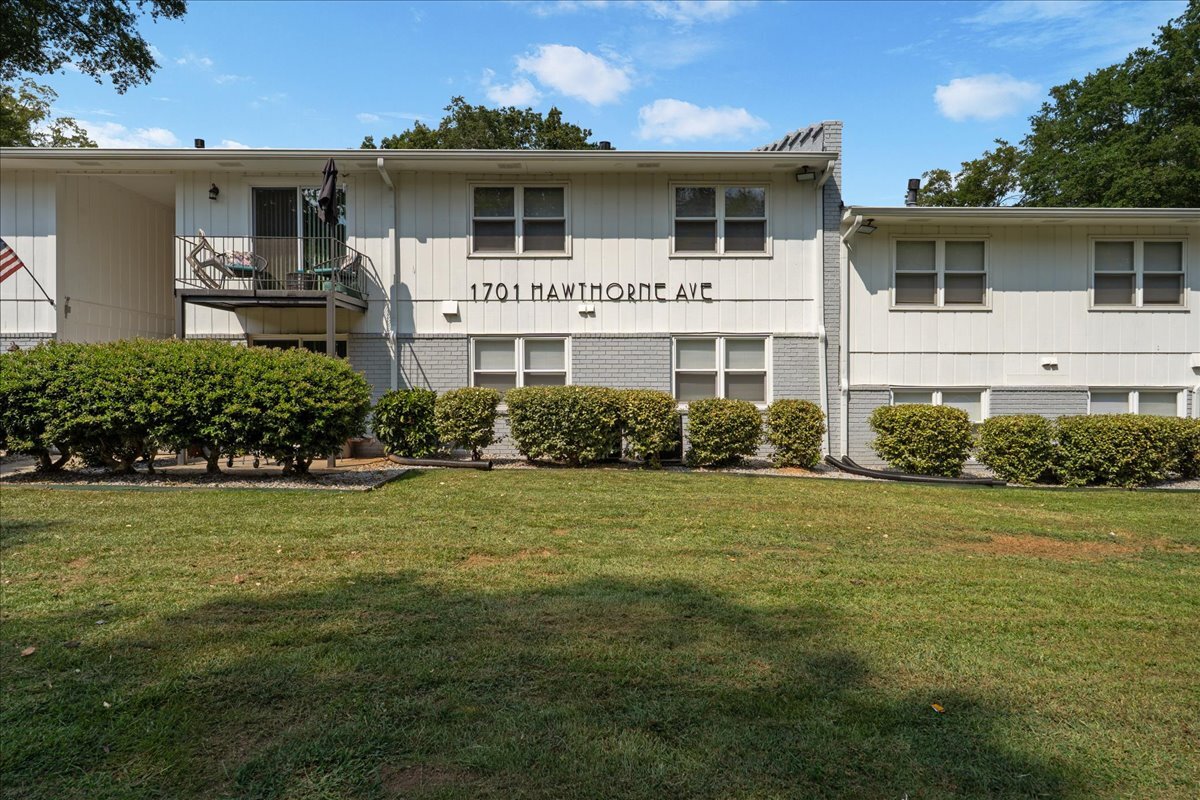 1701 Hawthorne Ave, College Park, GA à vendre Photo de l’immeuble– Image 1 sur 30