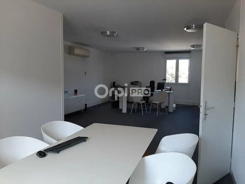 Bureau dans Guilherand-Granges à vendre - Photo de l’immeuble – Image 3 sur 10
