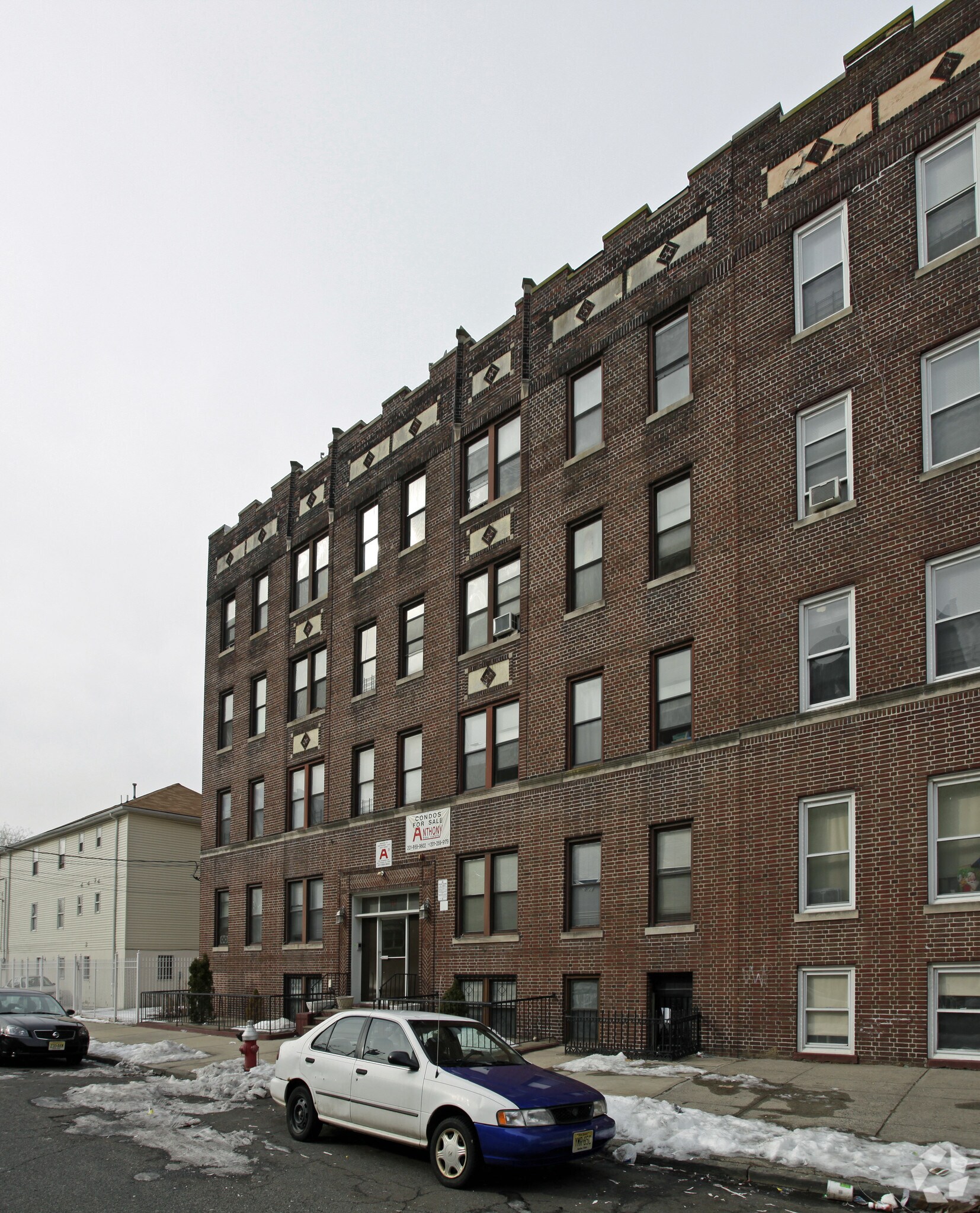 117 Corbin Ave, Jersey City, NJ à vendre Photo principale– Image 1 sur 4