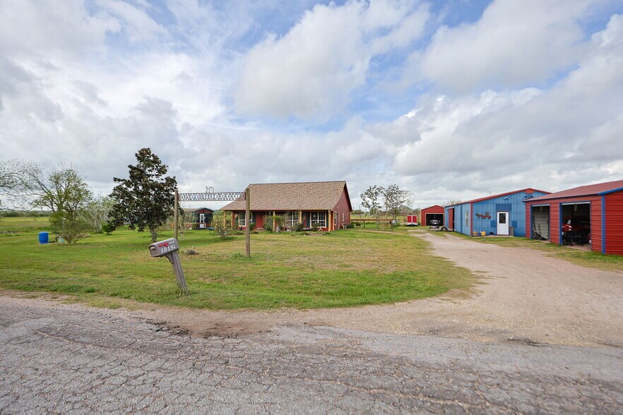 10191 Bonner Rd, Pattison, TX à vendre - Photo de l’immeuble – Image 3 sur 44