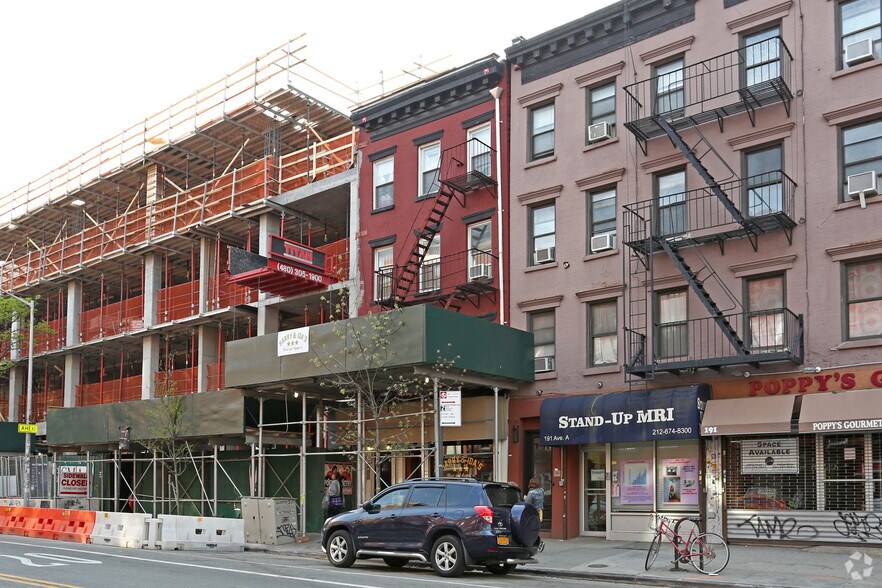 189 Avenue A, New York, NY à louer - Photo de l’immeuble – Image 3 sur 4