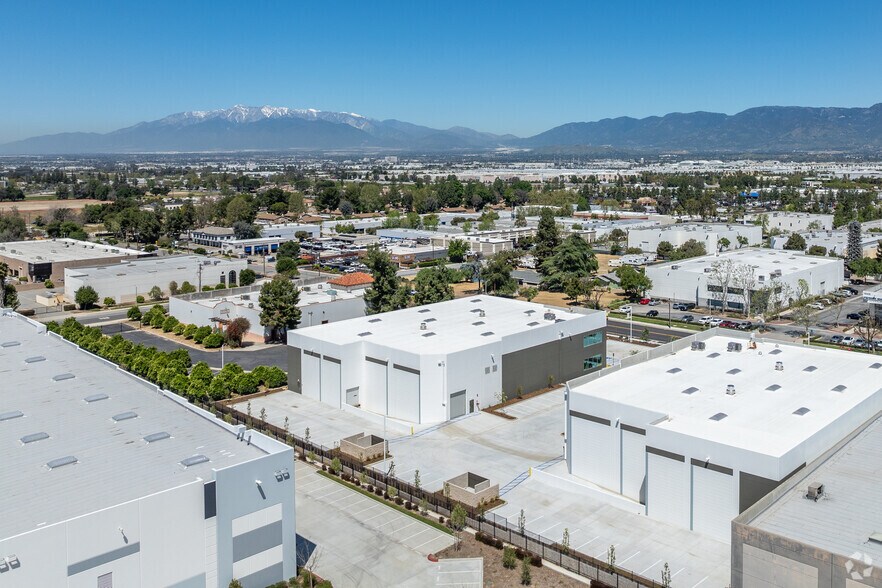 1951 W Park Ave, Redlands, CA à louer - Aérien – Image 3 sur 4
