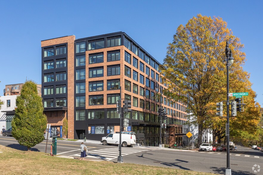 2101 Wisconsin Ave NW, Washington, DC à louer - Photo principale – Image 1 sur 38