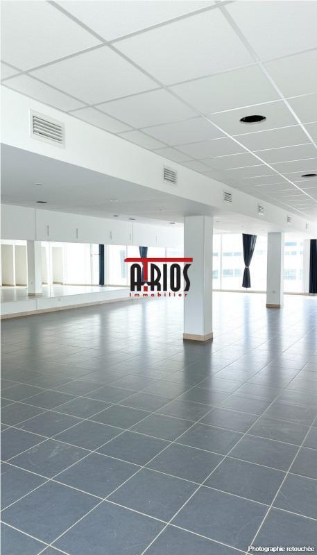 Plus de détails pour Local commercial à vendre