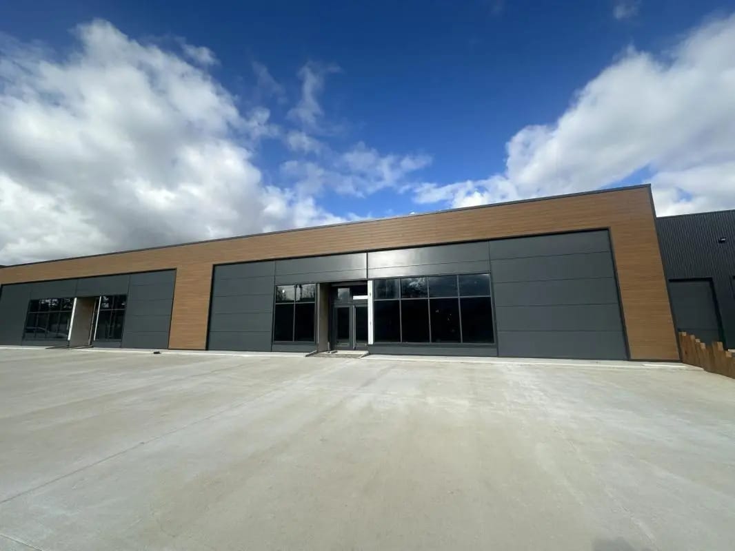 Industriel/Logistique dans Chartres à louer Photo de l’immeuble– Image 1 sur 4