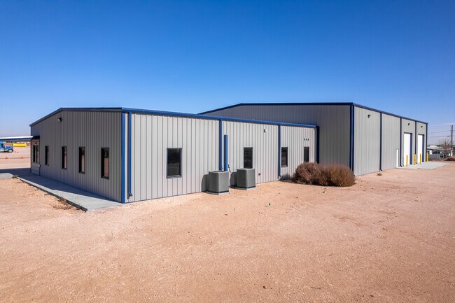Plus de détails pour 3717 S County Rd 1232, Midland, TX - Industriel/Logistique à vendre