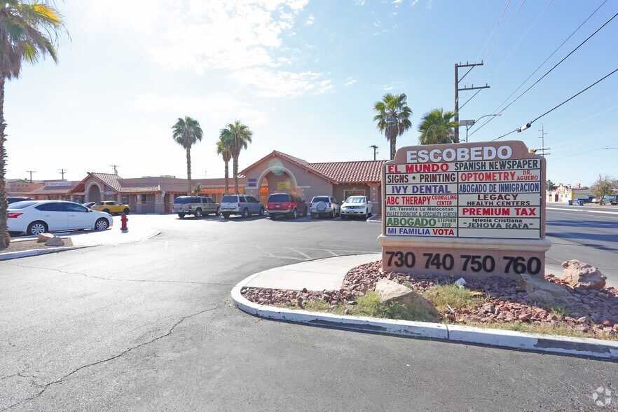 730 N Eastern Ave, Las Vegas, NV à louer - Photo de l’immeuble – Image 2 sur 6