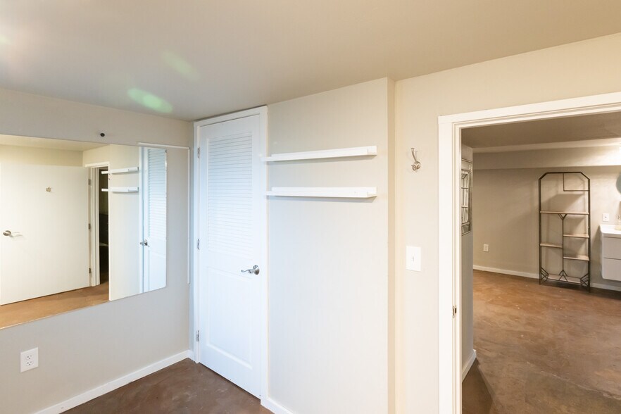 1215 B St, Hood River, OR à louer - Photo de l’immeuble – Image 3 sur 54