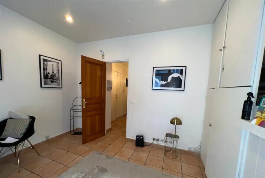 Bureau dans Paris à louer - Photo de l’immeuble – Image 1 sur 5