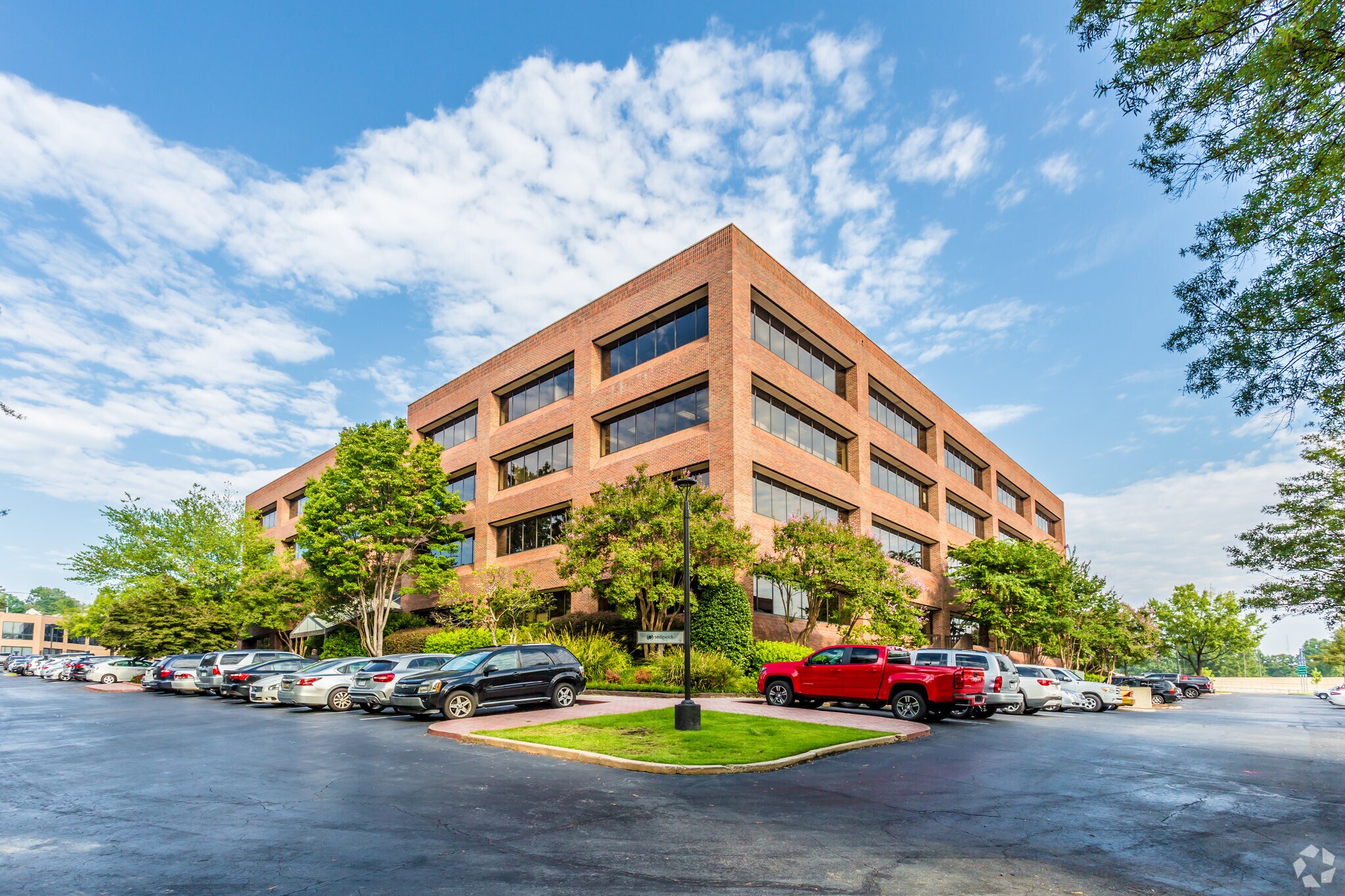 10825 Financial Centre Parkway, Little Rock, AR à louer Photo principale– Image 1 sur 7