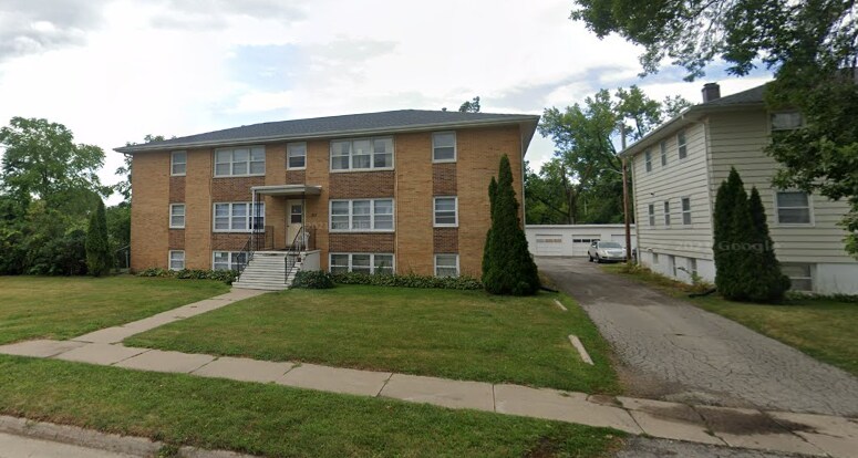361 30th Street Dr SE, Cedar Rapids, IA à vendre - Photo de l’immeuble – Image 3 sur 5
