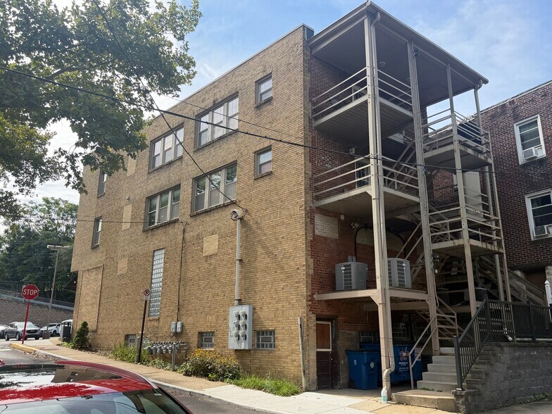 2830 W Liberty Ave, Pittsburgh, PA à vendre - Photo de l’immeuble – Image 3 sur 25