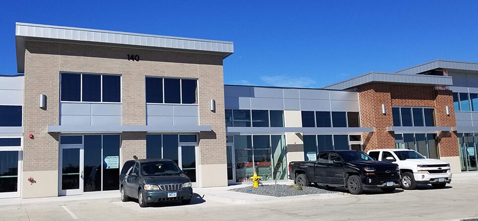 140 Jordan Creek Pky, West Des Moines, IA à louer - Photo de l’immeuble – Image 3 sur 5