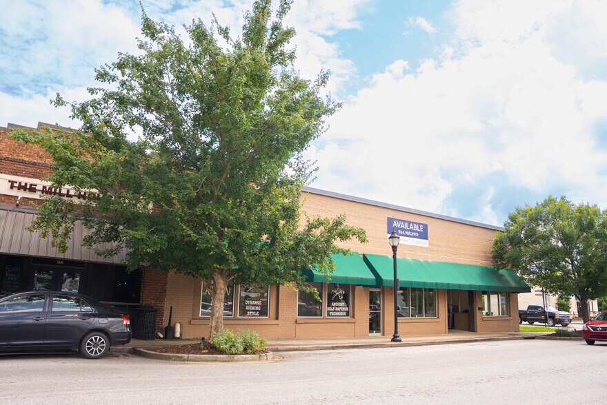 239 Maxwell Ave, Greenwood, SC à vendre - Photo de l’immeuble – Image 1 sur 18