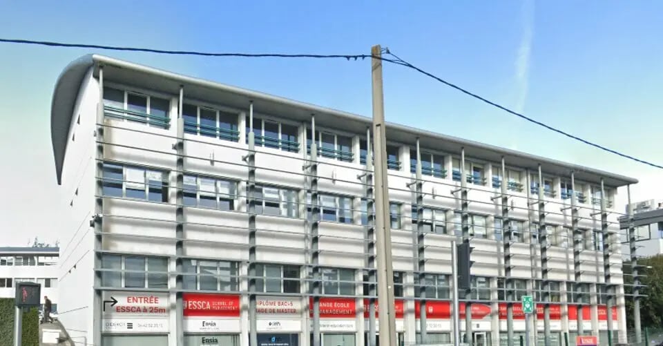 350 Avenue Du Club Hippique, Aix-en-Provence à louer - Photo de l’immeuble – Image 2 sur 24