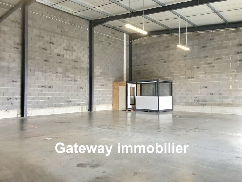 Industriel/Logistique dans Riom à louer - Photo intérieure – Image 2 sur 6