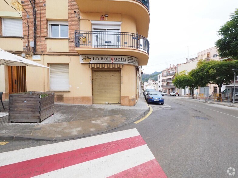 Immeuble residentiel dans Arenys de Munt, Barcelona à vendre - Photo principale – Image 1 sur 1