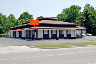 811-813 S Belt W, Belleville, IL à louer Photo intérieure– Image 1 sur 7