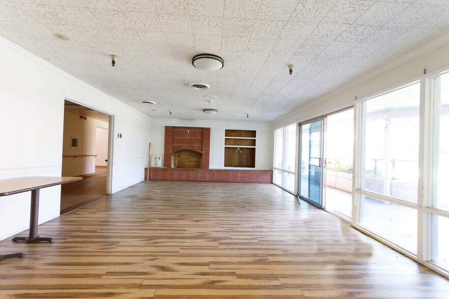 1119 Rosemarie Ln, Stockton, CA à vendre - Photo de l’immeuble – Image 2 sur 8