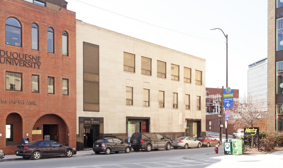 710 Fifth Ave, Pittsburgh, PA à vendre - Photo principale – Image 1 sur 47