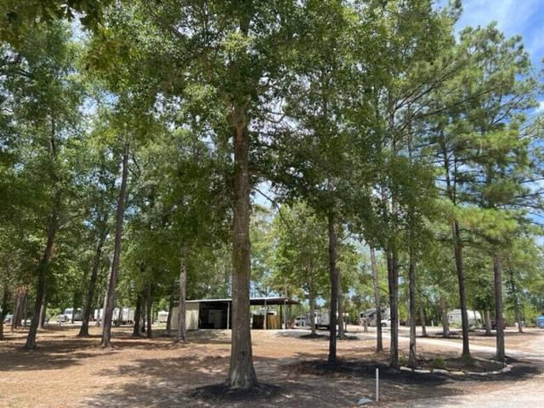 6300 FM 3081, Willis, TX à vendre - Photo de l’immeuble – Image 3 sur 10