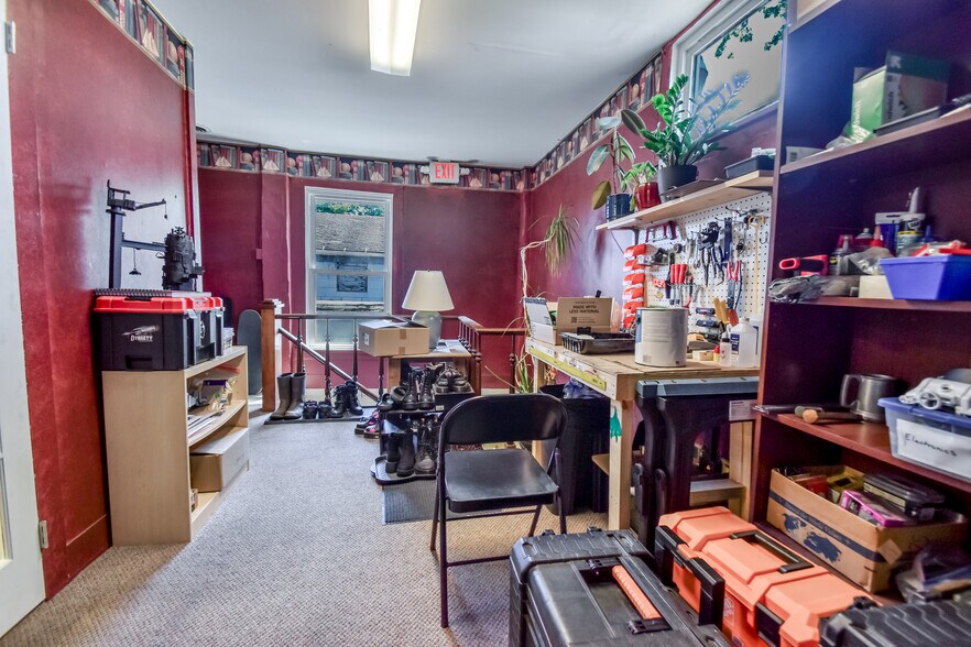 13-15 Main St, Madison, OH à vendre - Photo intérieure – Image 2 sur 27