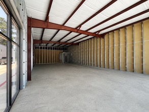 1002 Honea Egypt Rd, Magnolia, TX à louer Photo intérieure– Image 1 sur 1