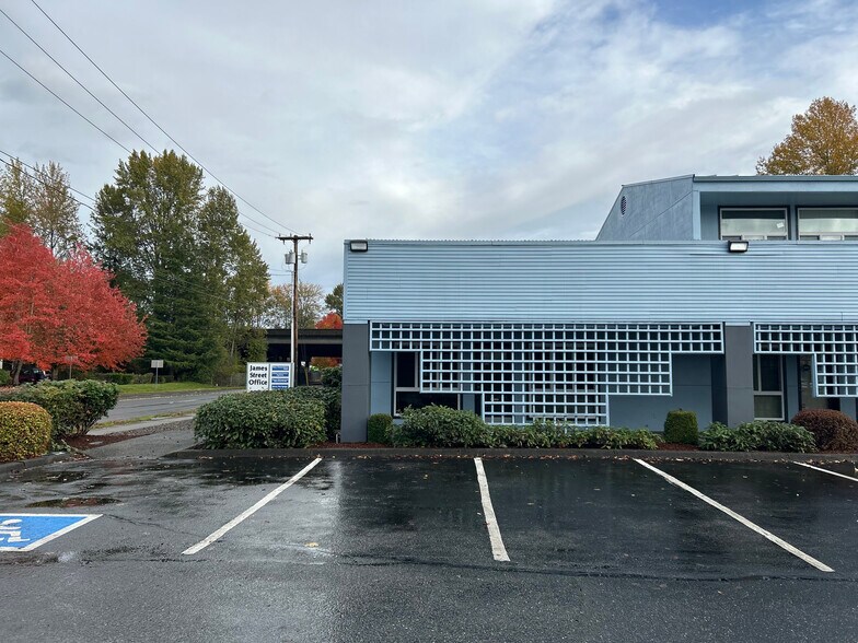 1042 W James St, Kent, WA à louer - Photo de l’immeuble – Image 3 sur 5