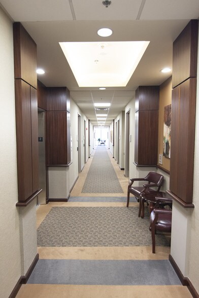 741 W Lanier Ave, Fayetteville, GA à louer - Hall d’entrée – Image 2 sur 7