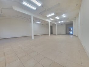 5760-5778 Obama Blvd, Los Angeles, CA à louer Photo intérieure– Image 1 sur 2